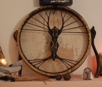 tambour-soins-chamaniques-IsabelleRaby-therapeute-medium-spiritualite-nice